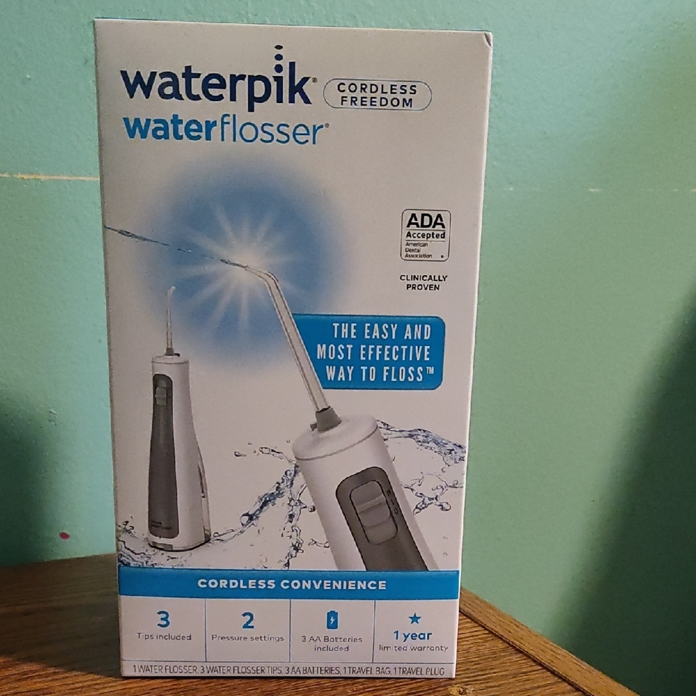 Cordless Freedom Water Flosser - White
